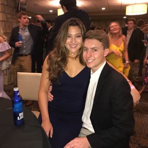 Meet your Posher, Max